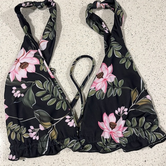 Shein Black Floral Bikini - Picture 3 of 3